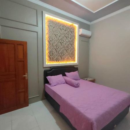 Cahaya Homestay Magelang Buitenkant foto