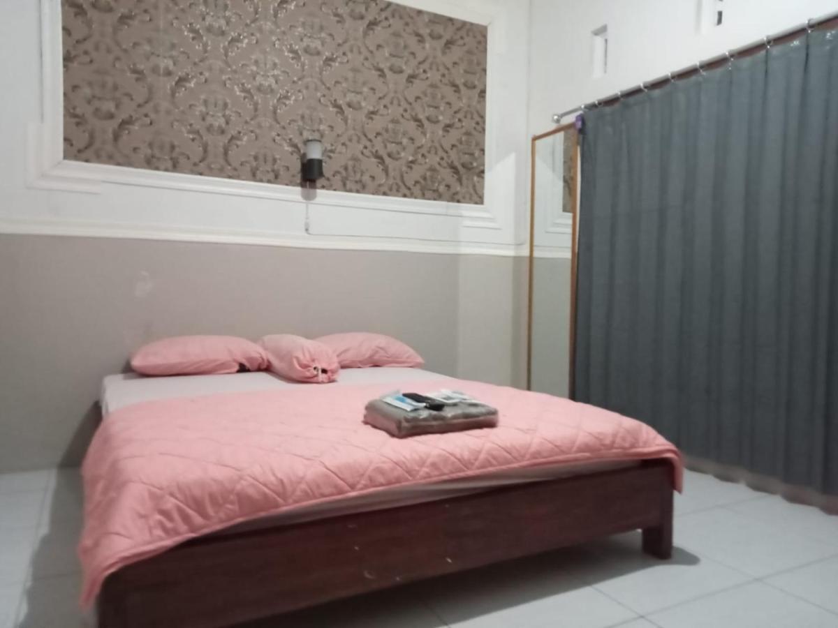 Cahaya Homestay Magelang Buitenkant foto