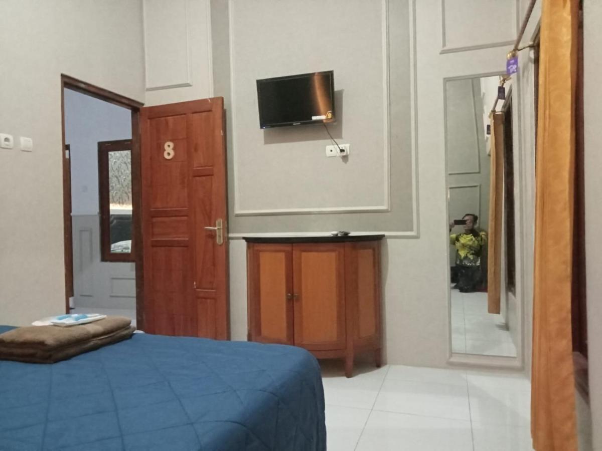 Cahaya Homestay Magelang Buitenkant foto